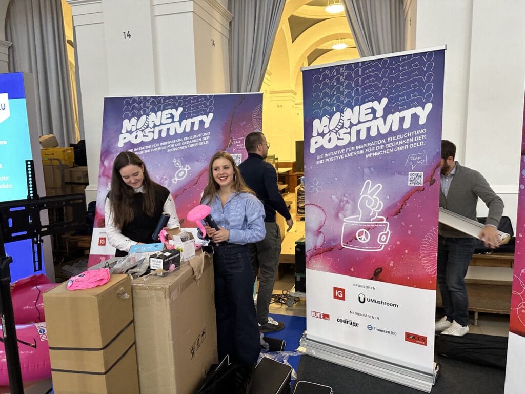 Stand von Money Positivity beim Börsentag Hamburg